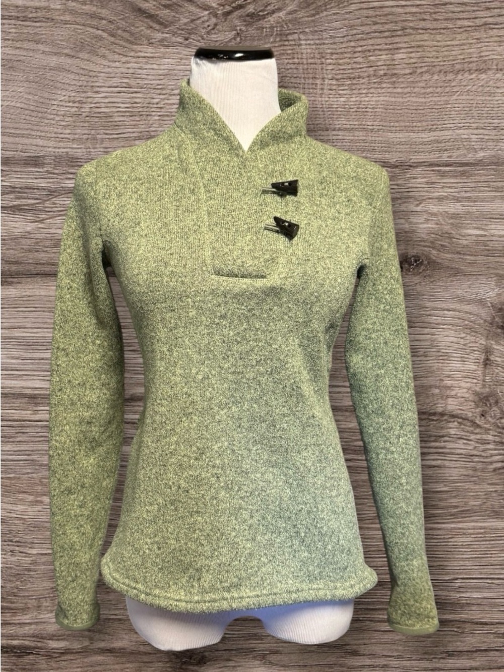 The North Face Women’s Cowl Neck Pullover Sweater Green Size small